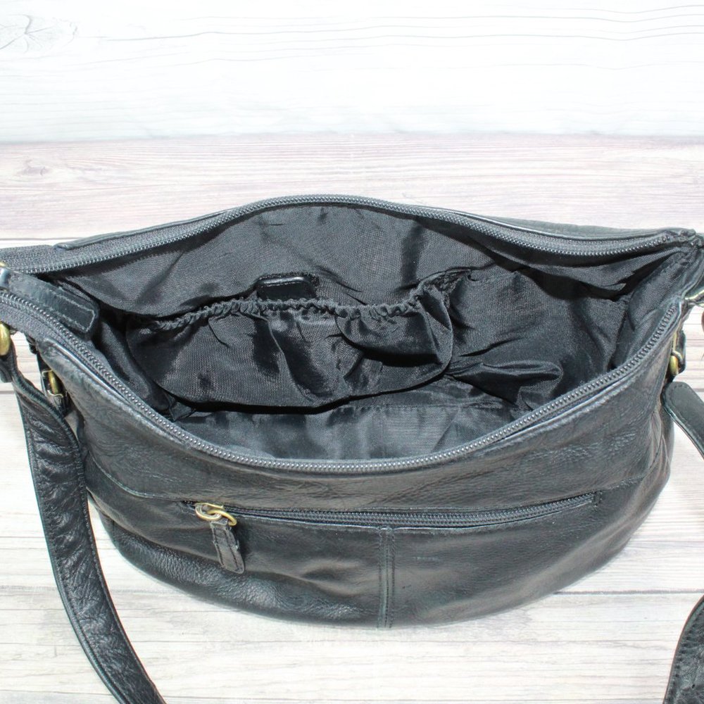 Stone Mountain Womens Black Nylon Shoulder Crossbody Bag - Picture 8 of 9
